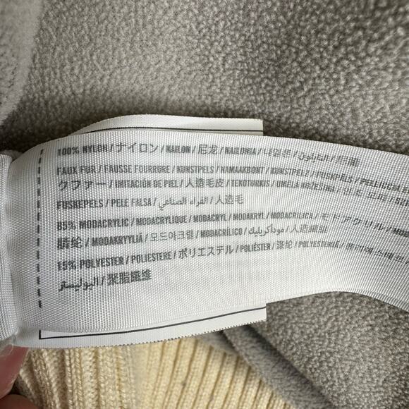 Abercrombie & Fitch Womens size XS Nylon Hooded Puffer Coat Jacket Cream - Picture 10 of 11